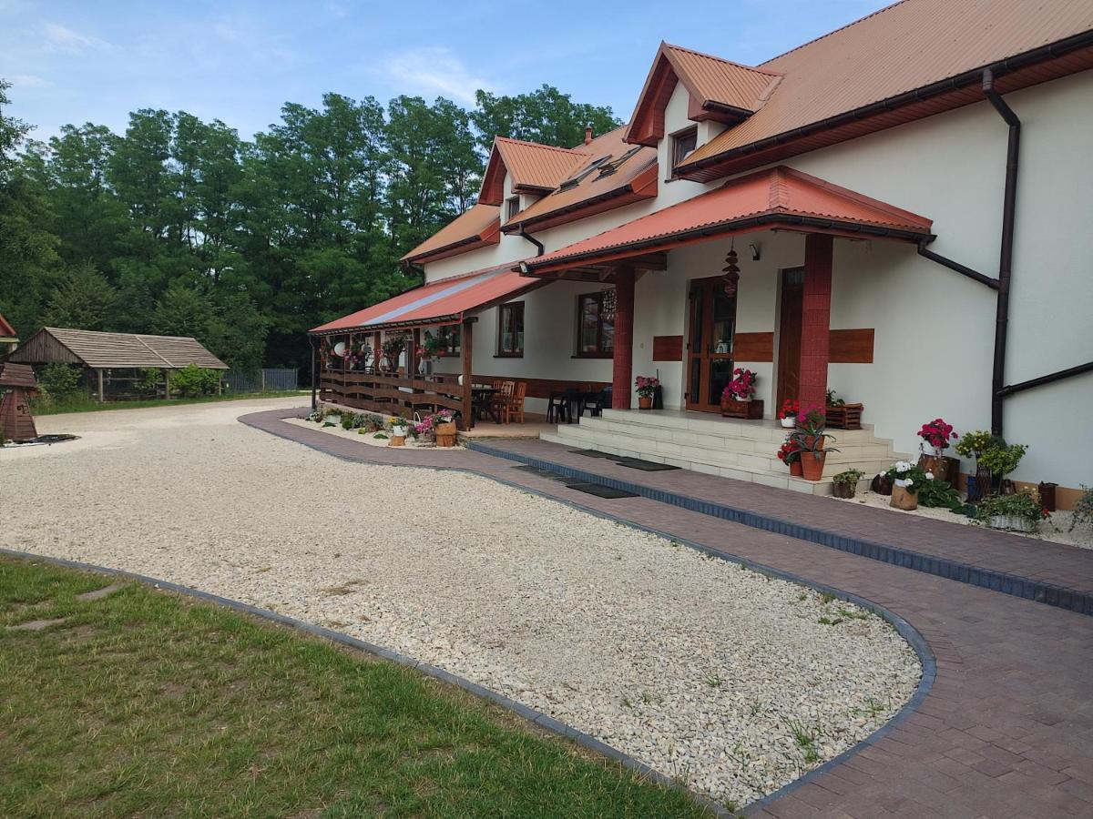فيلا Agrowczasy Nad Stawem Gartatowice المظهر الخارجي الصورة