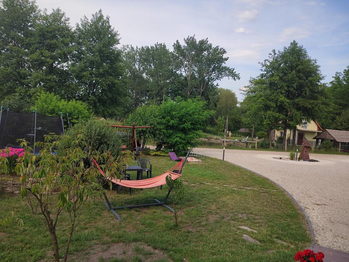 فيلا Agrowczasy Nad Stawem Gartatowice المظهر الخارجي الصورة
